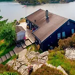 4 Star Holiday Home In Urangsvag Feriehus