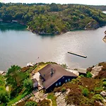 Feriehus 4 Star Holiday Home In Urangsvag