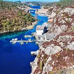 Casa vacanze 4 Star Holiday Home In Urangsvag