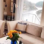 Feriehus 4 Star Holiday Home In Urangsvag