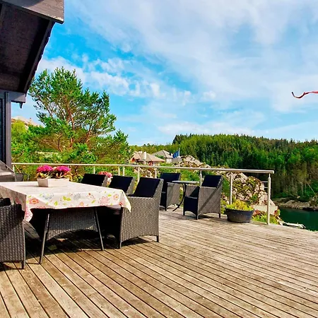 4 Star In Urangsvag *