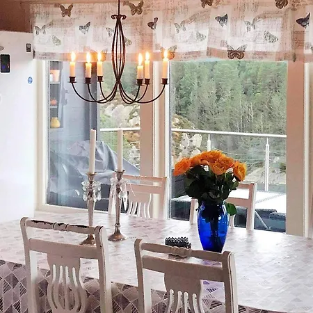 4 Star Holiday Home In Urangsvag Casa vacanze