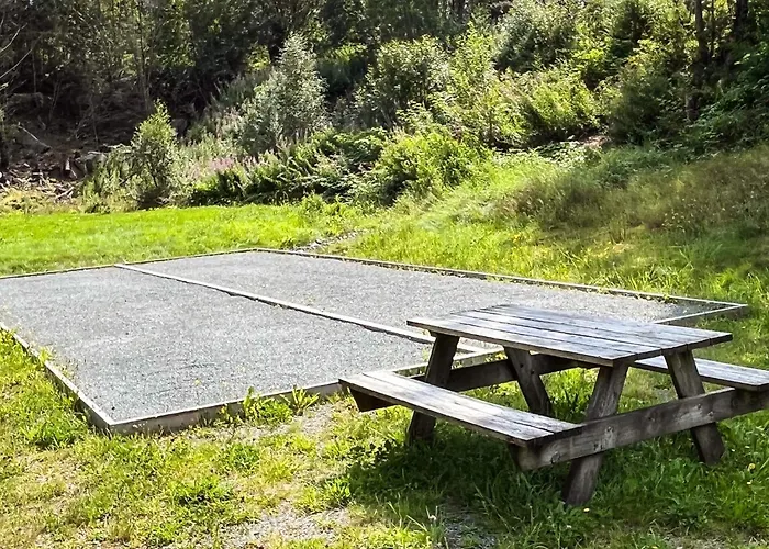 6 Person In Urangsvag *