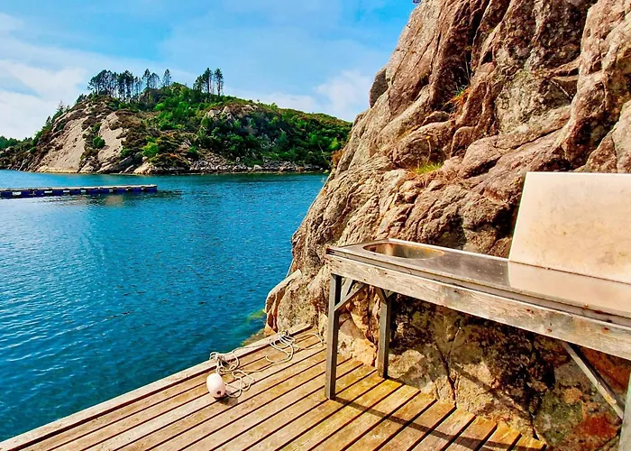 6 Person In Urangsvag Feriehus Steinsbo